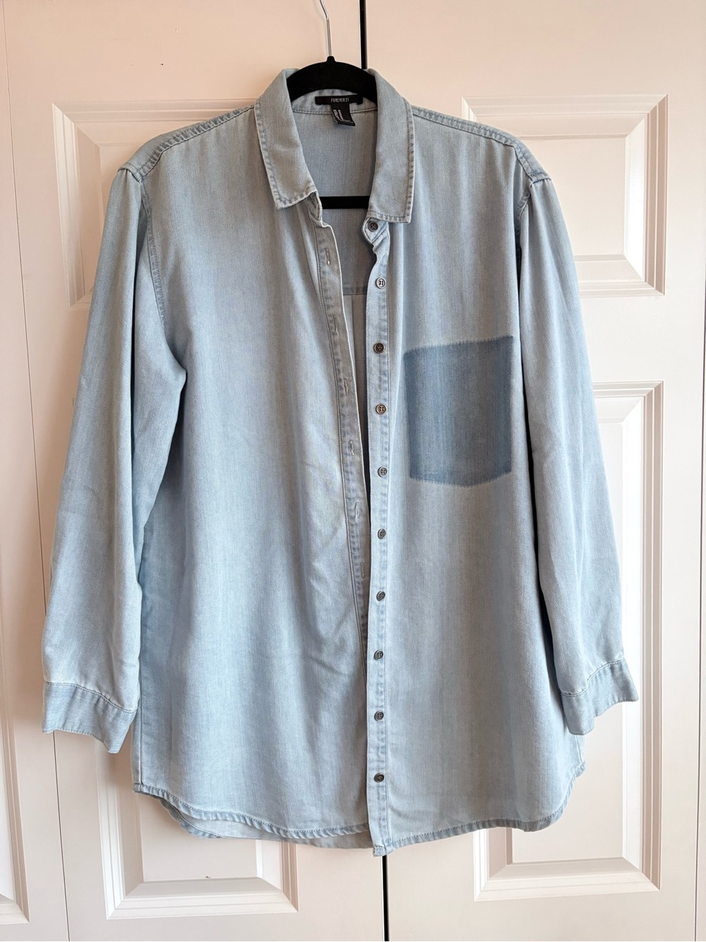 Light Blue Oversized Button-Up Shirt, Women’s M